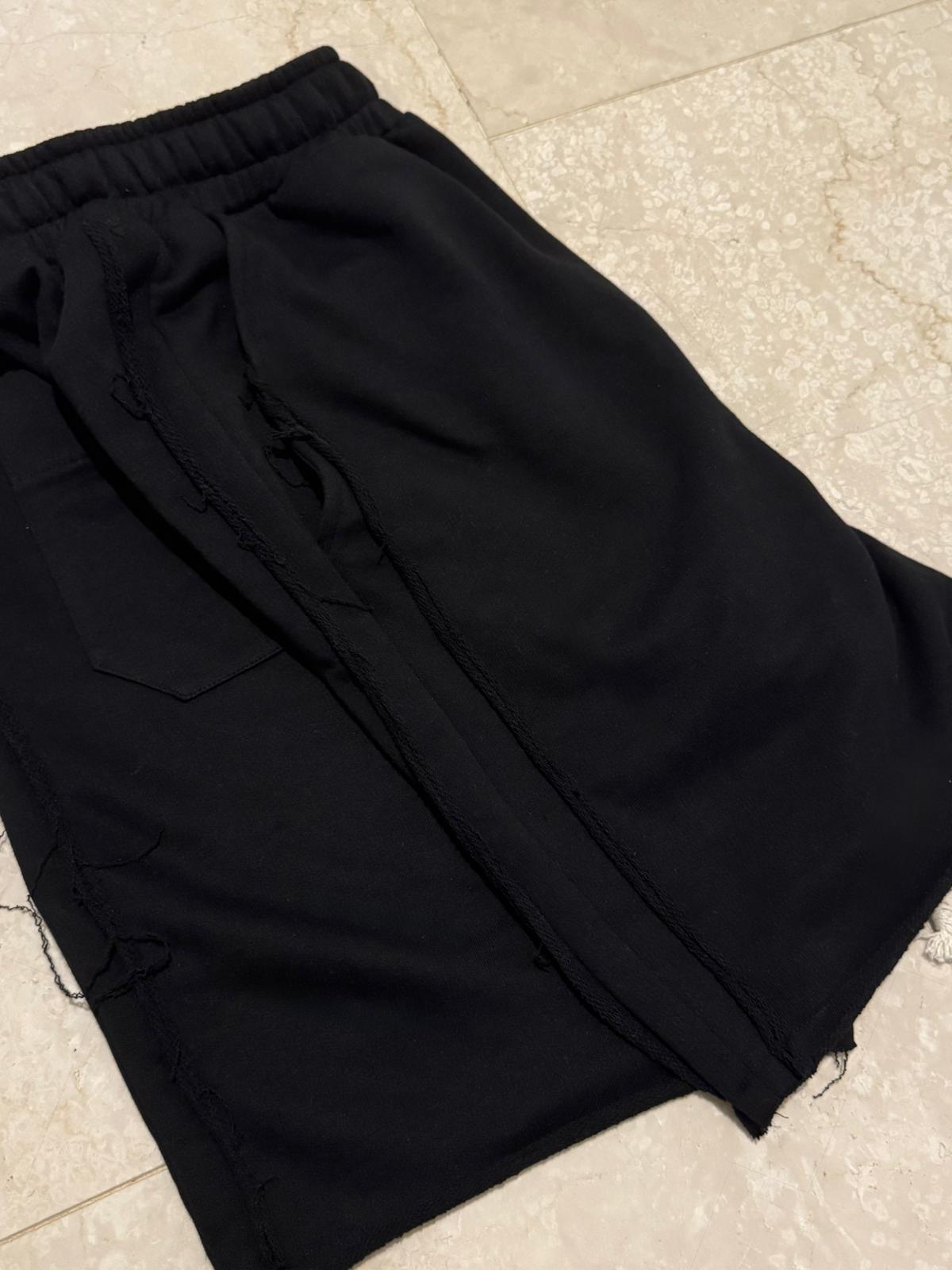 Move Black