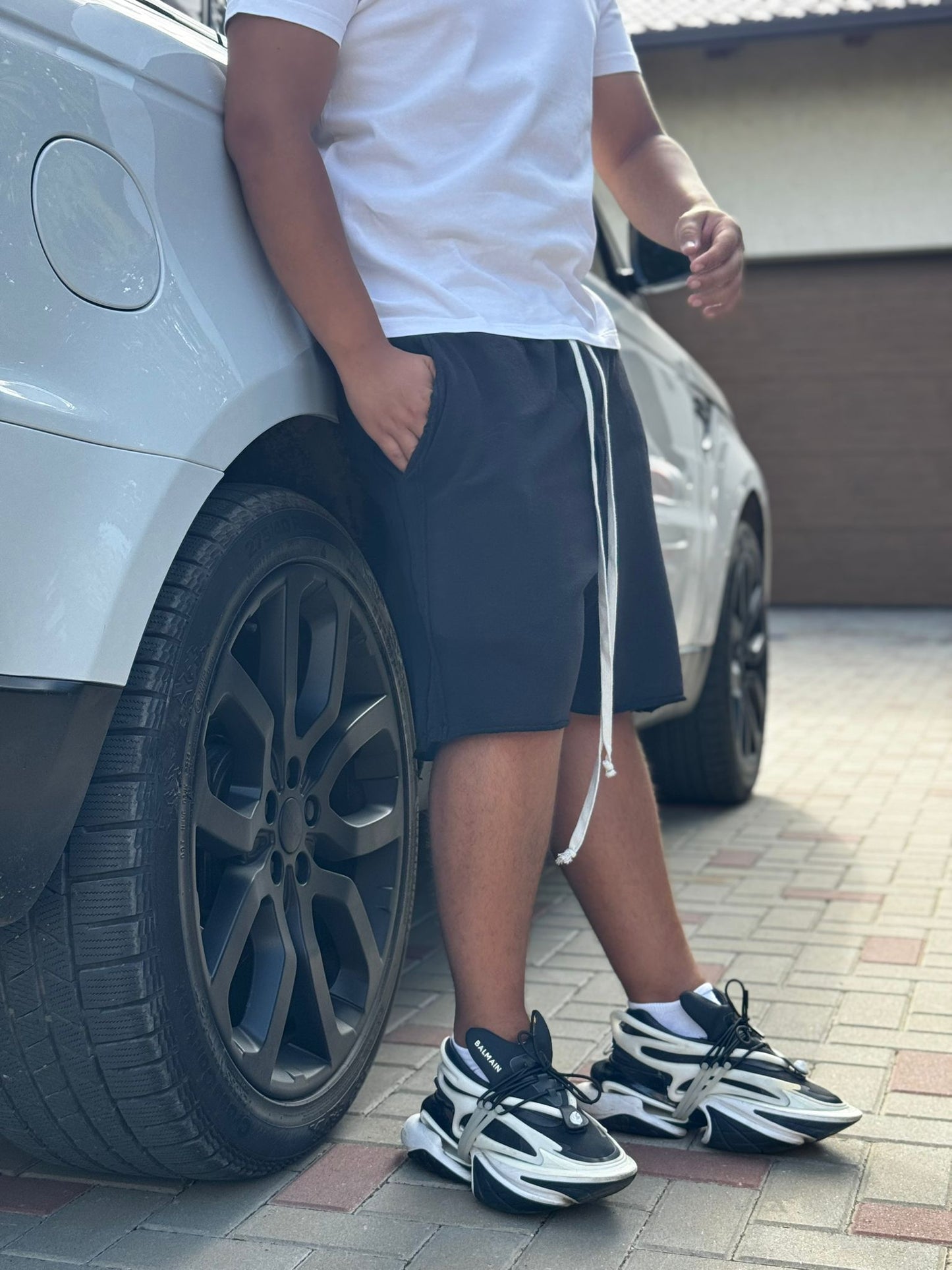 Move Black